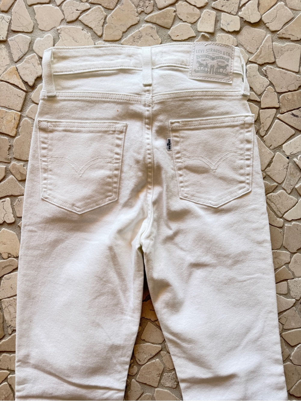 New Levi’s 725 High-Rise Bootcut Jeans - Picture 9 of 11